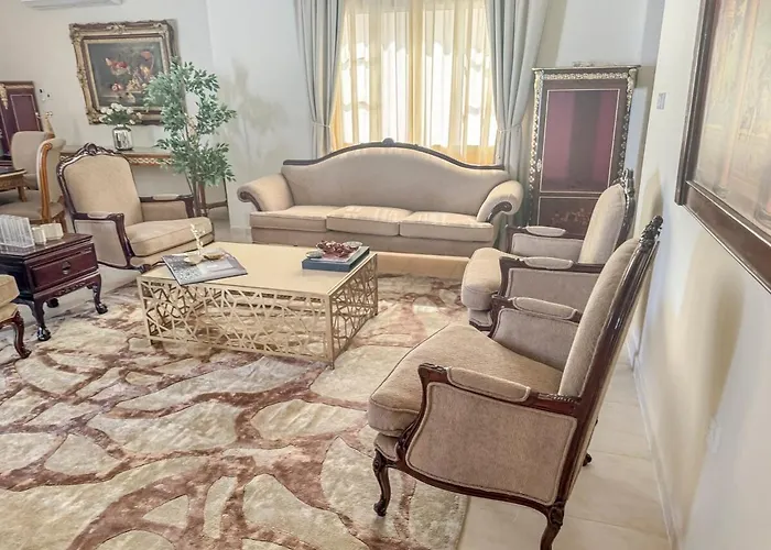 Prestigious Villa In Um Salal Izghawa